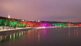 Nowy Rok wakacji dekoracja w Moskwa przy nocą, Rosja-- Vorobyovskaya bulwar Moskva rzeka Hills wróbel i zbiory Nowy Rok wakacji dekoracja w Moskwa przy nocą, Rosja-- Vorobyovskaya bulwar Moskva rzeka Hills wróbel i zbiory